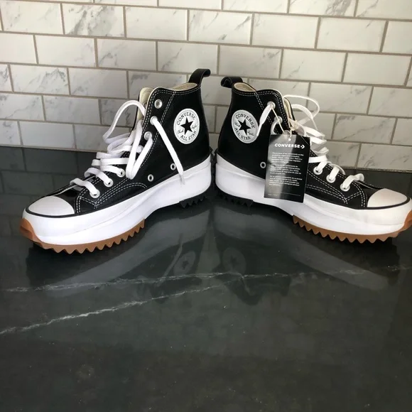 Chuck Taylor Converse Black and White Leather Unisex High-Top Sneakers. NEW! - Picture 3 of 11